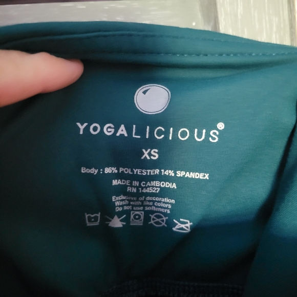 Green Yogalicious Super Soft Leggings ✨ - Picture 2 of 3